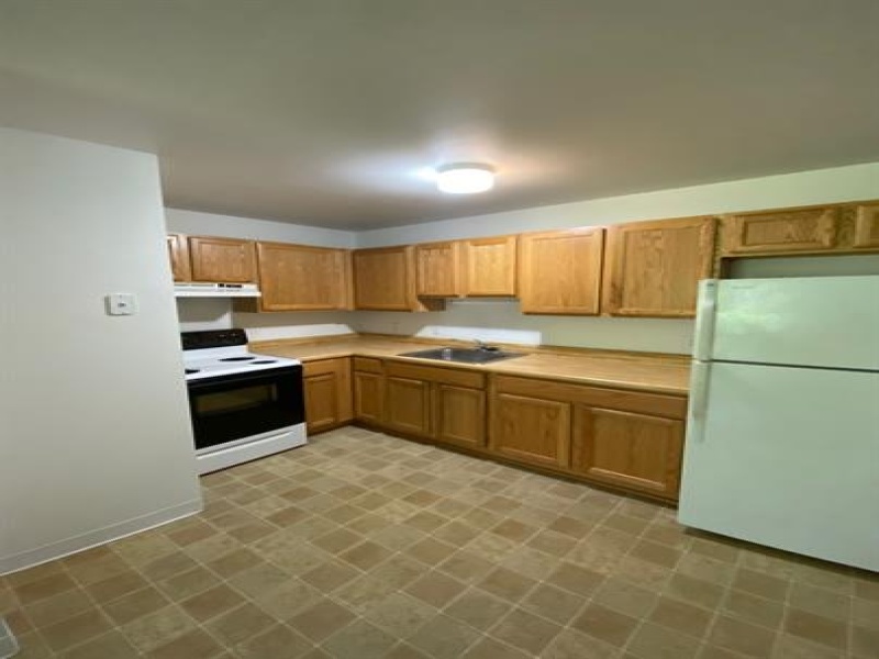 2900 Ayre Street - D27, Marlette, MI 48453, Marlette, Michigan 48453, 2 Bedrooms Bedrooms, ,1 BathroomBathrooms,Apartment,Ayre Village Commons,2900 Ayre Street - D27, Marlette, MI 48453,1992