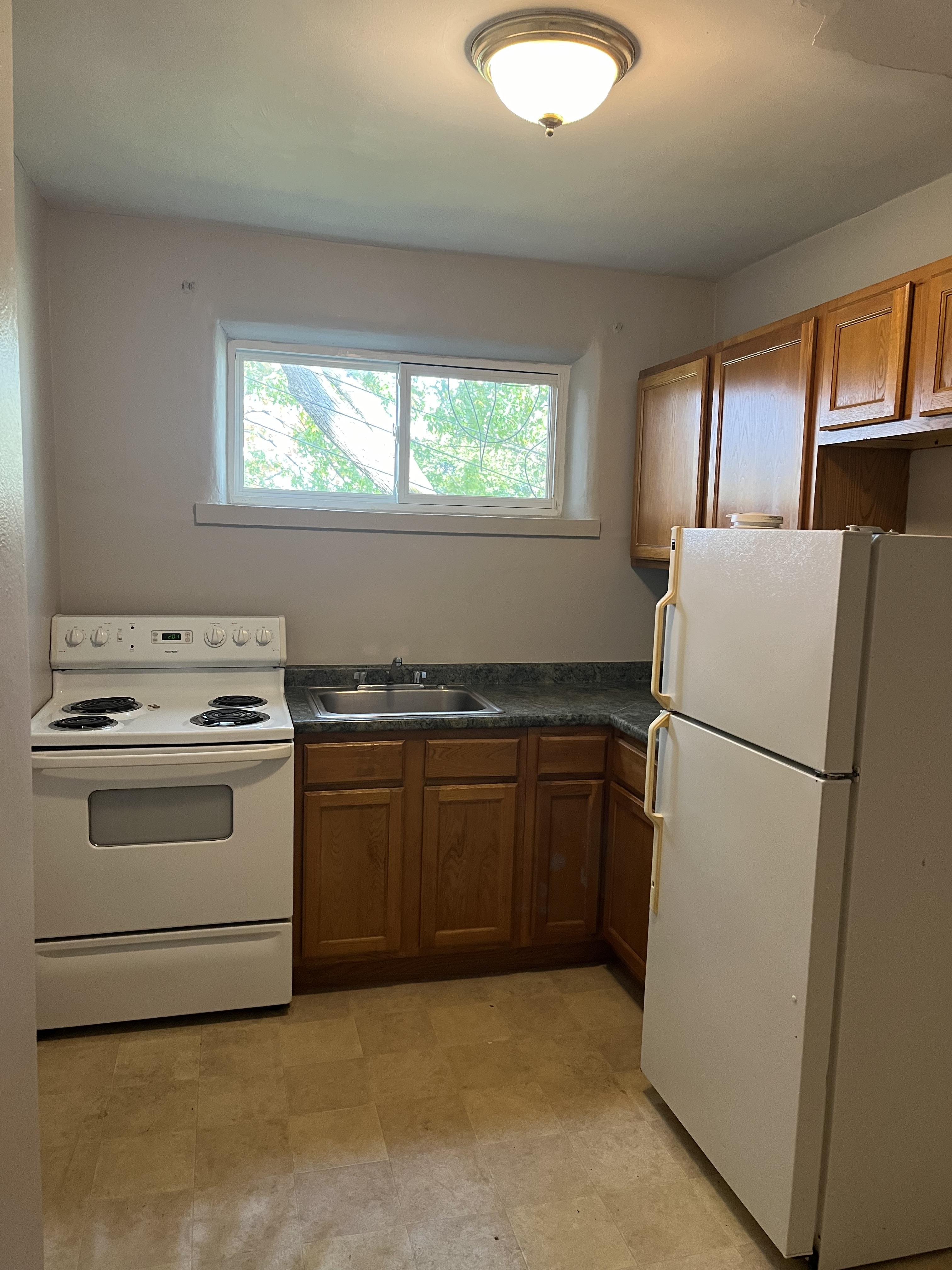 1720 military, Port huron, Michigan 48060, 1 Bedroom Bedrooms, ,1 BathroomBathrooms,Apartment,Berkshire ,1720 military,3,2067