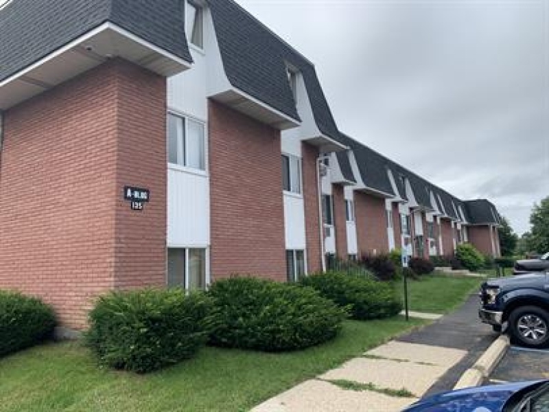 135 North River Road, Mount Clemens, Michigan 48043, 1 Bedroom Bedrooms, ,1 BathroomBathrooms,Apartment,A305,135 North River Road,2134