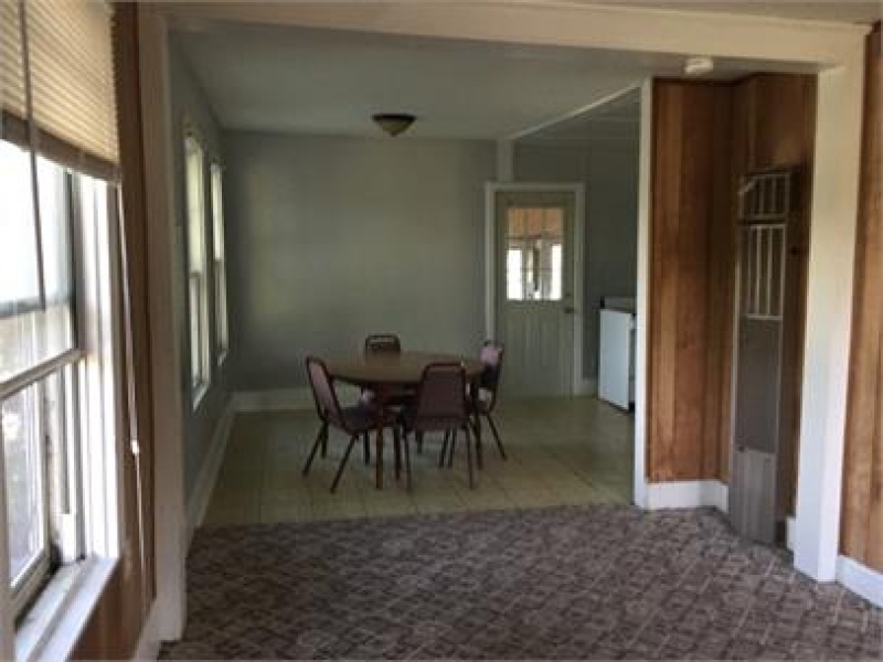 502 S. 8th Street, St Clair, Michigan 48079, 2 Bedrooms Bedrooms, ,1 BathroomBathrooms,Apartment,2,502 S. 8th Street,2182