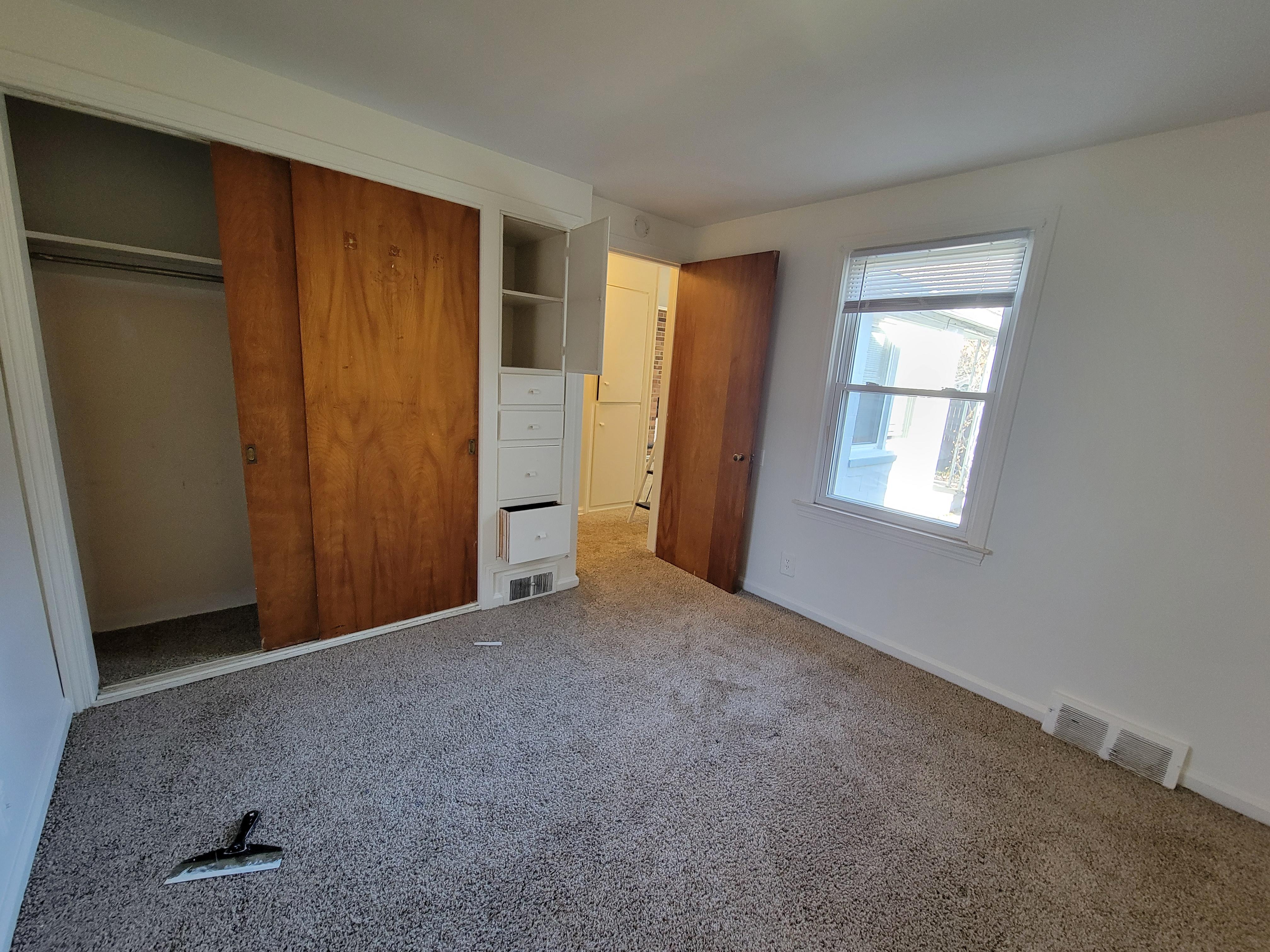 1207 White Street, Port Huron, Michigan 48060, 2 Bedrooms Bedrooms, ,1 BathroomBathrooms,Apartment,Apt. #3,1207 White Street,2305