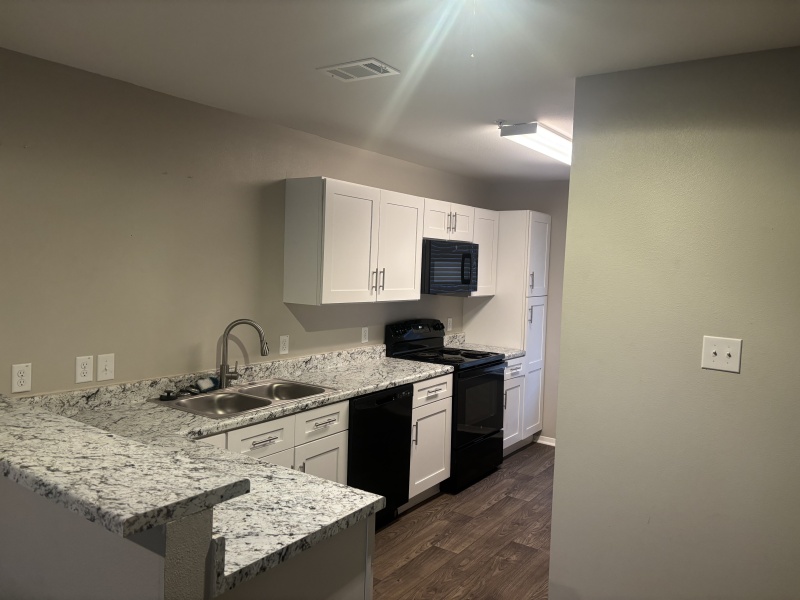 1 Courtney Place, Big Spring, Texas 79720, 2 Bedrooms Bedrooms, ,2 BathroomsBathrooms,Apartment,311,1 Courtney Place,2313