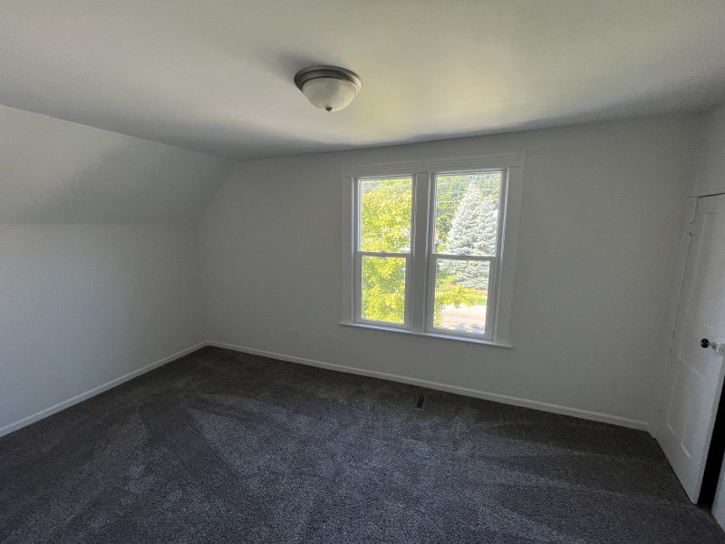 2114 Stone Street, Port Huron, Michigan 48060, 2 Bedrooms Bedrooms, ,1 BathroomBathrooms,Apartment,2114 Stone Street,2314