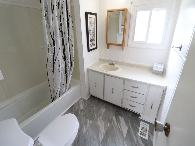 Michigan 48059, 1 Bedroom Bedrooms, ,1 BathroomBathrooms,Apartment,2324