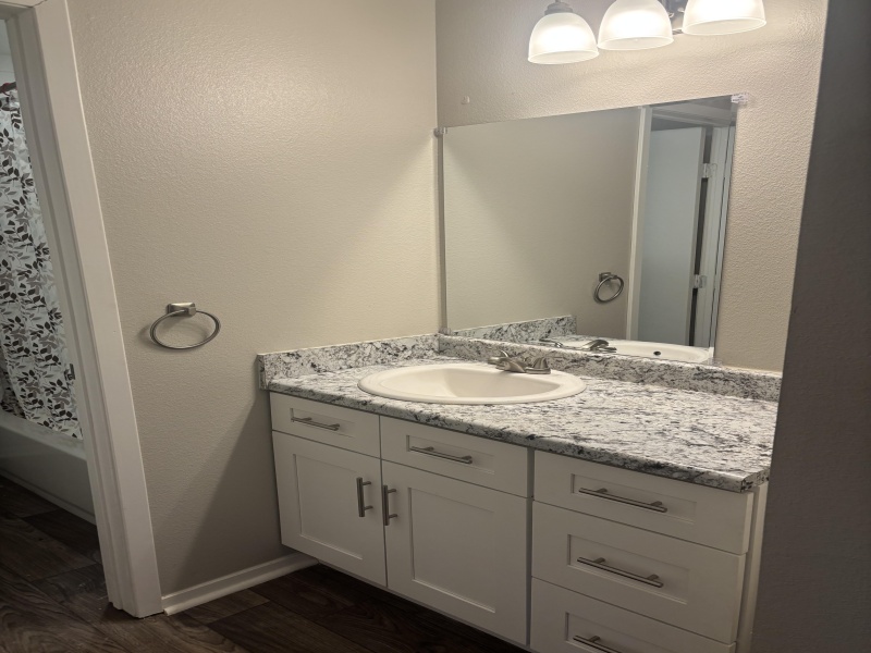 1 Courtney Place, Big Spring, Texas 79720, 2 Bedrooms Bedrooms, ,2.5 BathroomsBathrooms,Apartment,302,1 Courtney Place,2327