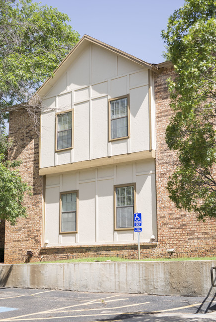 1 Courtney Place, Big Spring, Texas 79720, 1 Bedroom Bedrooms, ,1 BathroomBathrooms,Apartment,802,1 Courtney Place,2352