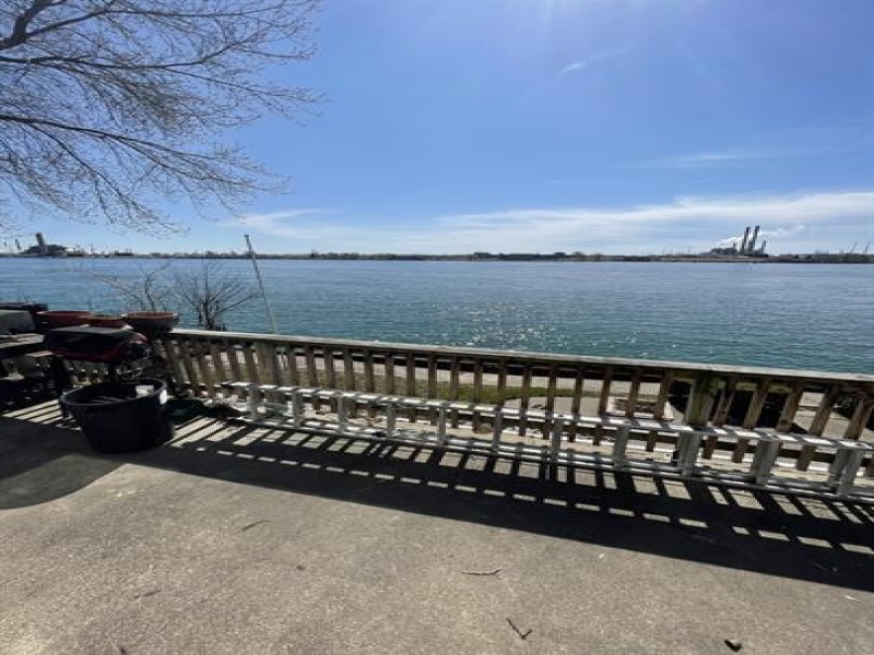 3392 Military Street, Port Huron, Michigan 48060, 1 Bedroom Bedrooms, ,1 BathroomBathrooms,Apartment,7,3392 Military Street,2363