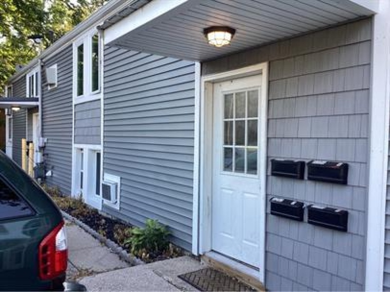 3392 Military Street, Port Huron, Michigan 48060, 1 Bedroom Bedrooms, ,1 BathroomBathrooms,Apartment,7,3392 Military Street,2363