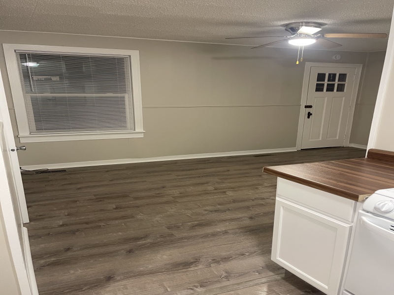 2558 Black River St., Deckerville, Michigan 48427, 1 Bedroom Bedrooms, ,1 BathroomBathrooms,Apartment,2558 Black River St. ,2364