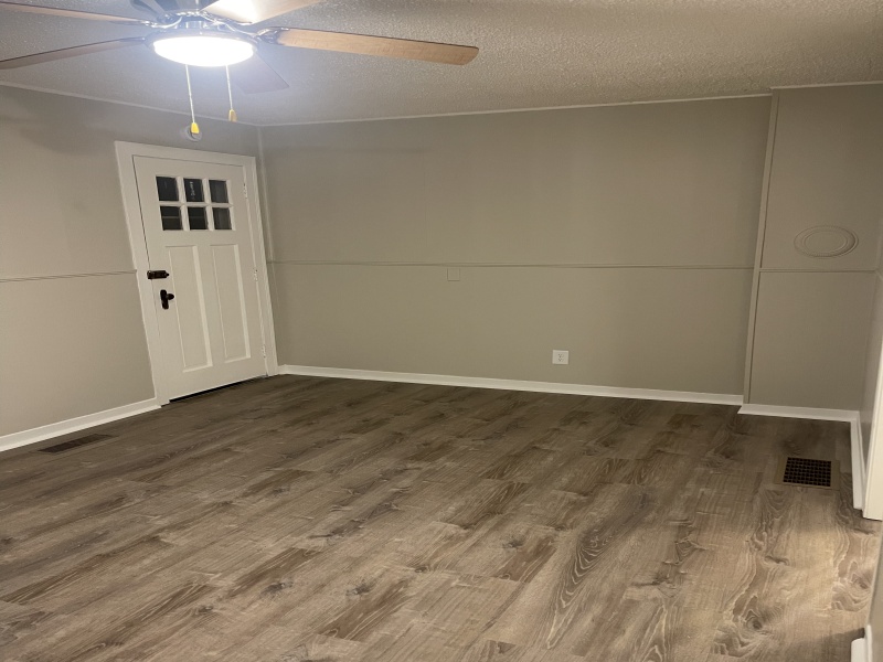 2558 Black River St., Deckerville, Michigan 48427, 1 Bedroom Bedrooms, ,1 BathroomBathrooms,Apartment,2558 Black River St. ,2364