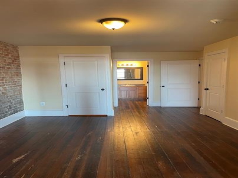 231 Huron Avenue #F, 3rd Floor NW 231F, Port Huron, Michigan 48060, 1 Bedroom Bedrooms, ,1 BathroomBathrooms,Apartment,231-F,231 Huron Avenue #F, 3rd Floor NW 231F,2372