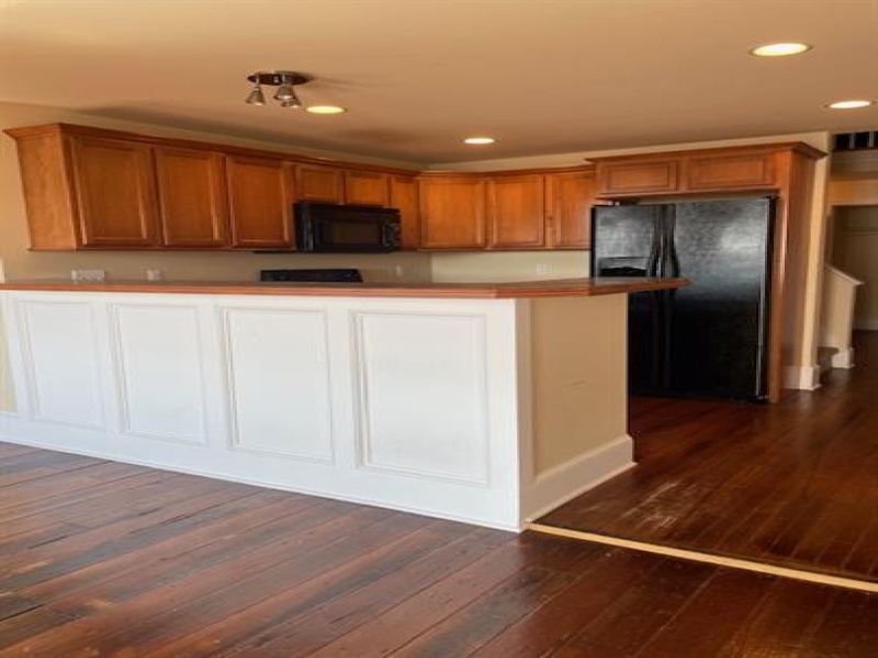 231 Huron Avenue #F, 3rd Floor NW 231F, Port Huron, Michigan 48060, 1 Bedroom Bedrooms, ,1 BathroomBathrooms,Apartment,231-F,231 Huron Avenue #F, 3rd Floor NW 231F,2372