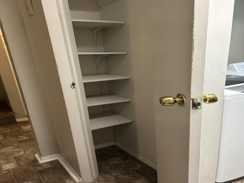 1 Courtney Place, Big Spring, Texas 79720, 2 Bedrooms Bedrooms, ,2 BathroomsBathrooms,Apartment,111,1 Courtney Place,2374