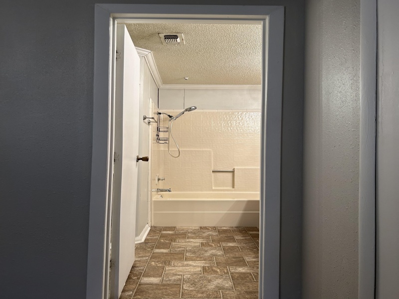 1 Courtney Place, Big Spring, Texas 79720, 2 Bedrooms Bedrooms, ,2 BathroomsBathrooms,Apartment,111,1 Courtney Place,2374
