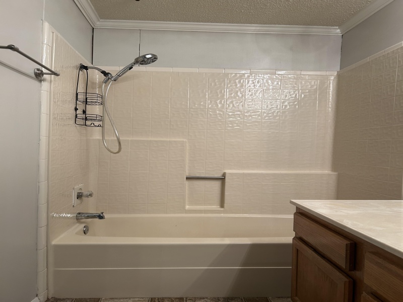 1 Courtney Place, Big Spring, Texas 79720, 2 Bedrooms Bedrooms, ,2 BathroomsBathrooms,Apartment,111,1 Courtney Place,2374