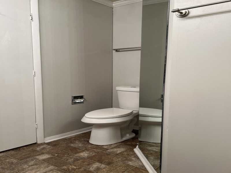 1 Courtney Place, Big Spring, Texas 79720, 2 Bedrooms Bedrooms, ,2 BathroomsBathrooms,Apartment,111,1 Courtney Place,2374
