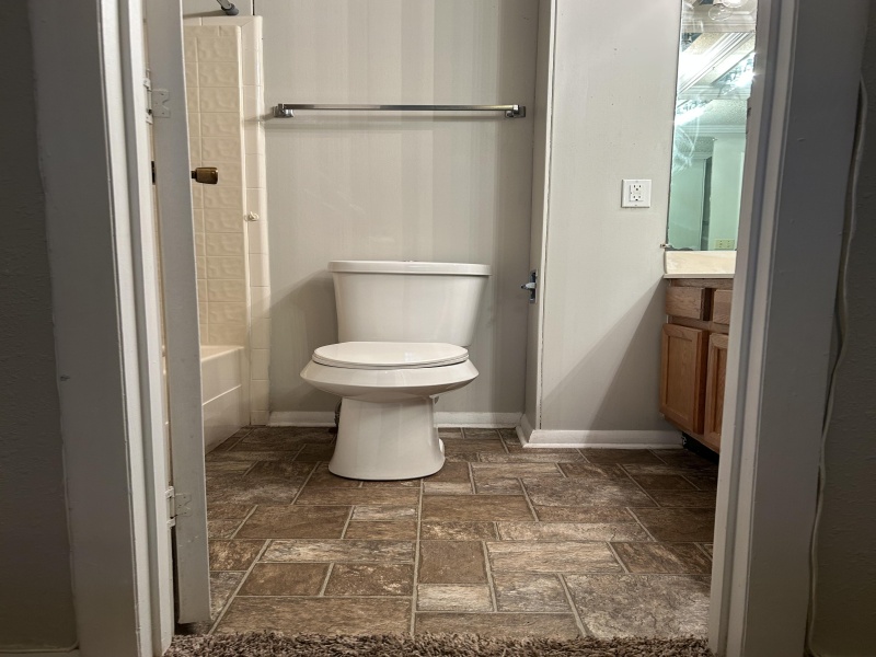 1 Courtney Place, Big Spring, Texas 79720, 2 Bedrooms Bedrooms, ,2 BathroomsBathrooms,Apartment,111,1 Courtney Place,2374