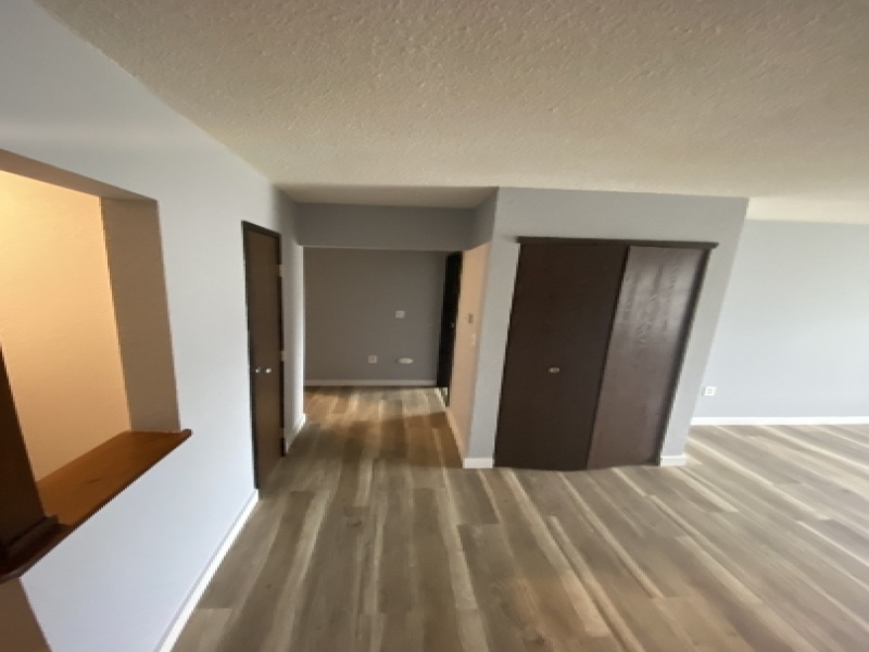 230 S Main, Marine City, Michigan 48039, 1 Bedroom Bedrooms, ,1 BathroomBathrooms,Apartment,M5,230 S Main,2382