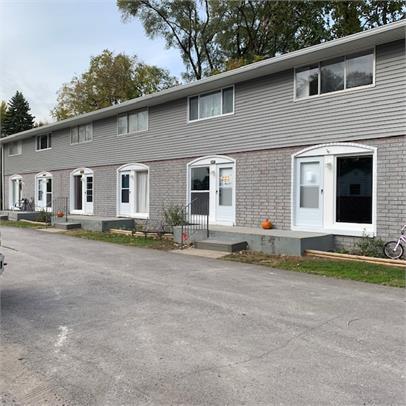 Meadowdale St, Clinton Twp, Michigan 48038, 2 Bedrooms Bedrooms, ,1 BathroomBathrooms,Apartment,38446,Meadowdale St,2384
