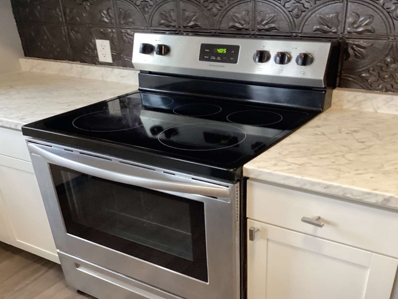 Meadowdale St, Clinton Twp, Michigan 48038, 2 Bedrooms Bedrooms, ,1 BathroomBathrooms,Apartment,38446,Meadowdale St,2384