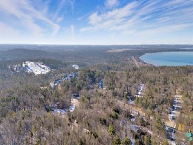 3840 Vale Drive, Traverse City, Michigan 49686, 2 Bedrooms Bedrooms, ,1.5 BathroomsBathrooms,Apartment,3840 ,3840 Vale Drive,2399