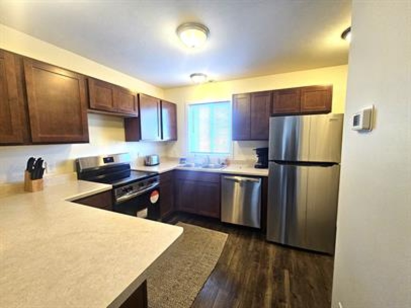 3840 Vale Drive, Traverse City, Michigan 49686, 2 Bedrooms Bedrooms, ,1.5 BathroomsBathrooms,Apartment,3840 ,3840 Vale Drive,2399