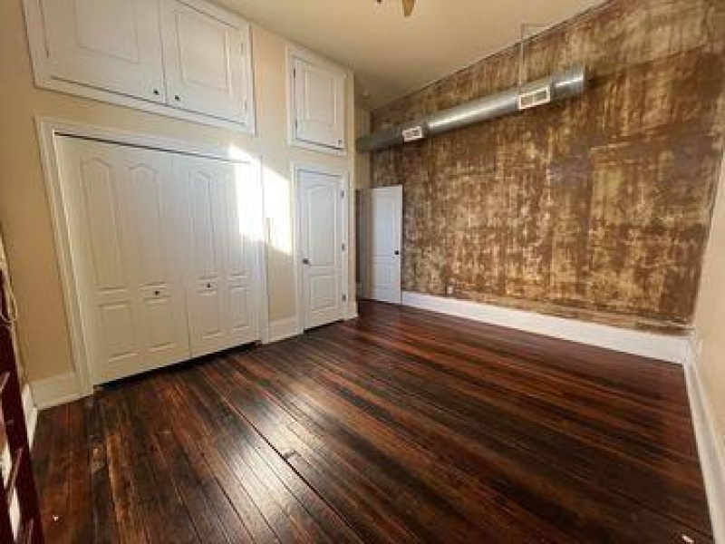 219-B Huron Avenue, Port Huron, Michigan 48060, 2 Bedrooms Bedrooms, ,1.5 BathroomsBathrooms,Apartment,219-B/ Loft 1,219-B Huron Avenue,2407