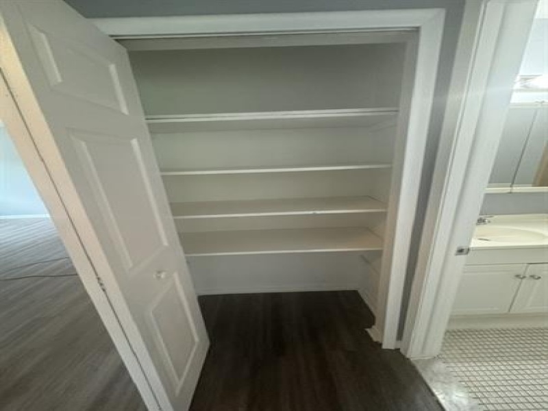 515-541 E St. Clair Street, Marine City, Michigan 48039, 2 Bedrooms Bedrooms, ,1 BathroomBathrooms,Apartment,537,515-541 E St. Clair Street,2431
