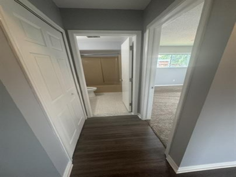 515-541 E St. Clair Street, Marine City, Michigan 48039, 2 Bedrooms Bedrooms, ,1 BathroomBathrooms,Apartment,537,515-541 E St. Clair Street,2431