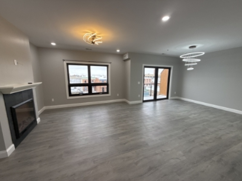 318 Grand River Avenue, Port Huron, Michigan 48060, 2 Bedrooms Bedrooms, ,2 BathroomsBathrooms,Apartment,401,318 Grand River Avenue ,2435