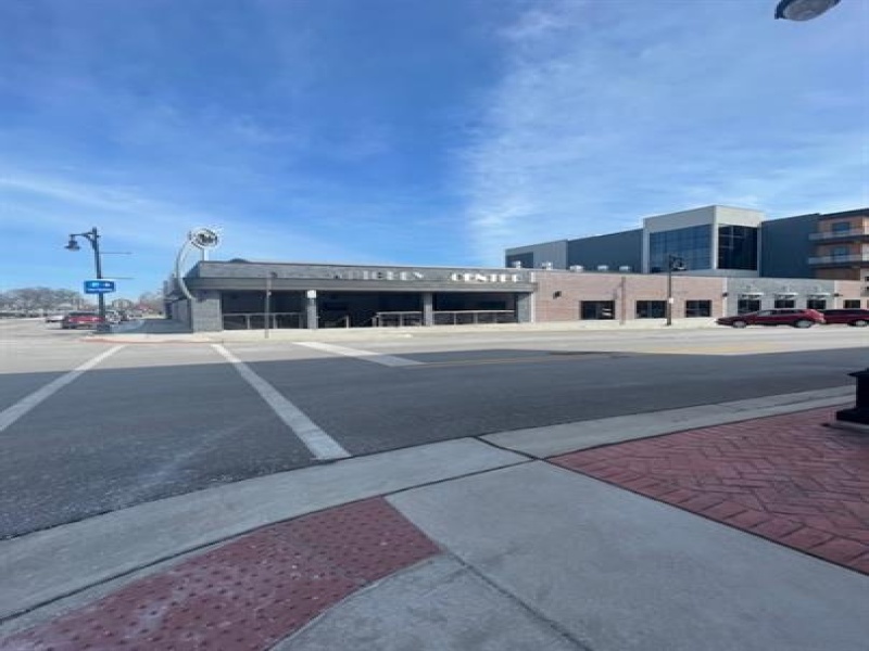 318 Grand River Avenue, Port Huron, Michigan 48060, 2 Bedrooms Bedrooms, ,2 BathroomsBathrooms,Apartment,401,318 Grand River Avenue ,2435