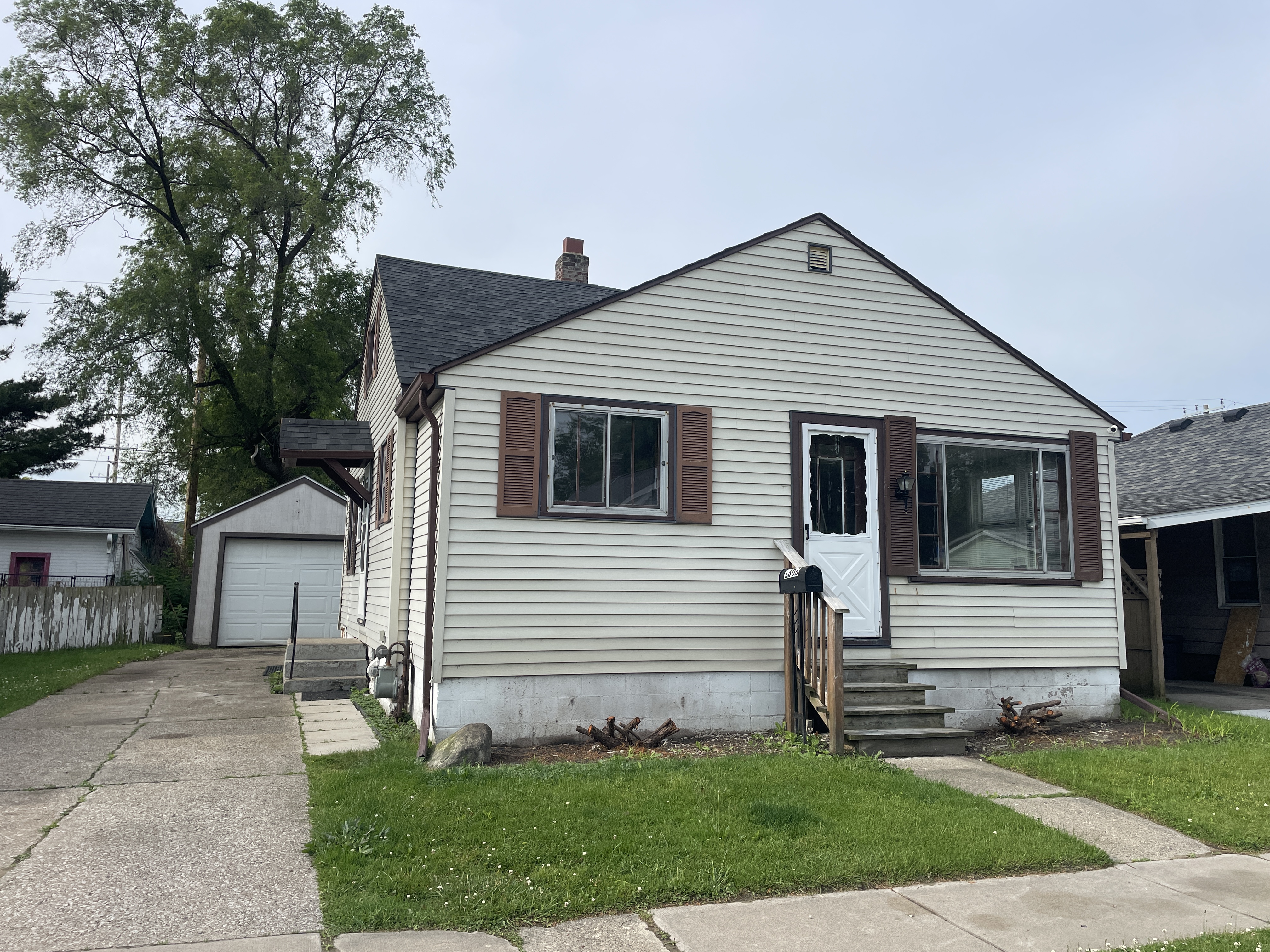 1606 Whipple, Port Huron, Michigan 48060, 2 Bedrooms Bedrooms, ,1 BathroomBathrooms,House,1606 Whipple,2446