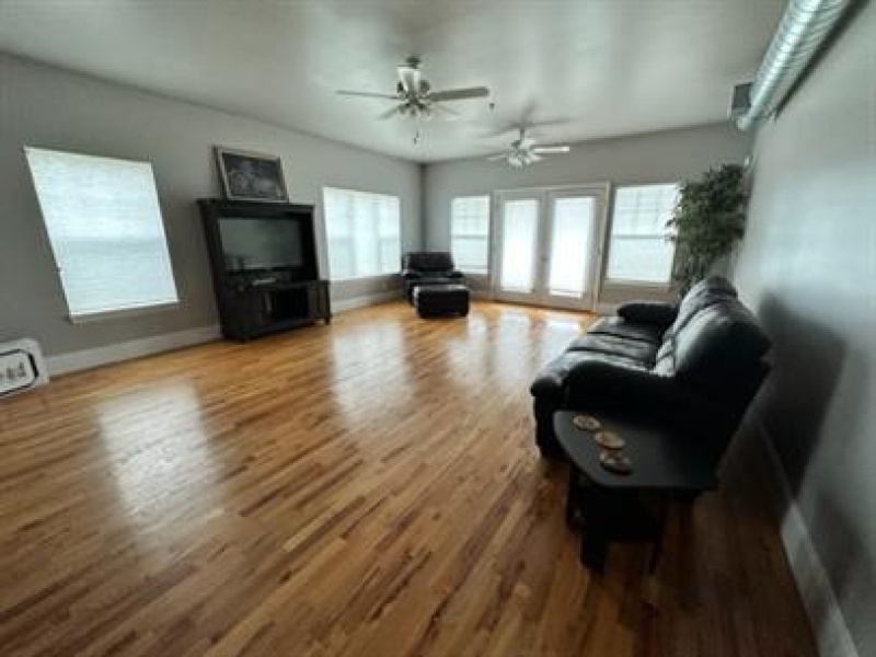 510 Quay Street - 3, Port Huron, Michigan 48060, 1 Bedroom Bedrooms, ,1 BathroomBathrooms,Apartment,510 - 3,510 Quay Street - 3,2460