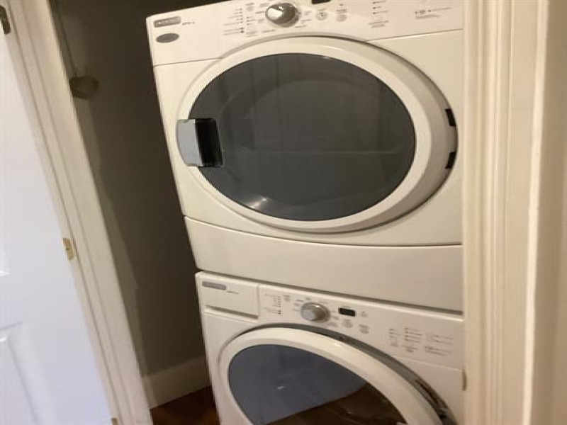 510 Quay Street - 3, Port Huron, Michigan 48060, 1 Bedroom Bedrooms, ,1 BathroomBathrooms,Apartment,510 - 3,510 Quay Street - 3,2460