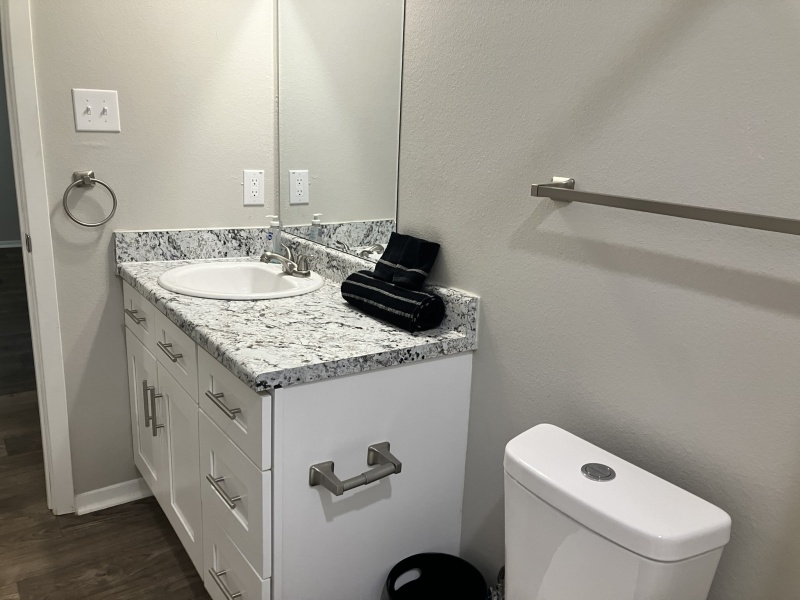 1 Courtney Place, Big Spring, Texas 79720, 2 Bedrooms Bedrooms, ,2.5 BathroomsBathrooms,Apartment,408,1 Courtney Place,2463