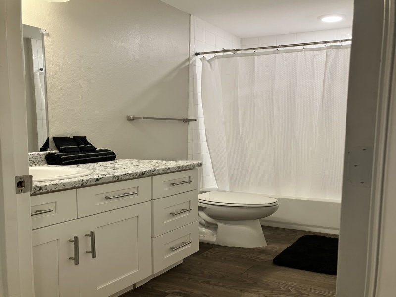 1 Courtney Place, Big Spring, Texas 79720, 2 Bedrooms Bedrooms, ,2.5 BathroomsBathrooms,Apartment,408,1 Courtney Place,2463