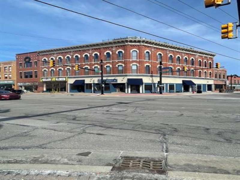 208 Huron Avenue, Port Huron, Michigan 48060, 2 Bedrooms Bedrooms, 0 ,2 BathroomsBathrooms,Apartment,202-2B,208 Huron Avenue,0,2651