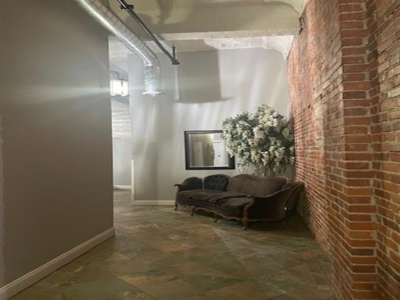 208 Huron Avenue, Port Huron, Michigan 48060, 2 Bedrooms Bedrooms, 0 ,2 BathroomsBathrooms,Apartment,202-2B,208 Huron Avenue,0,2651