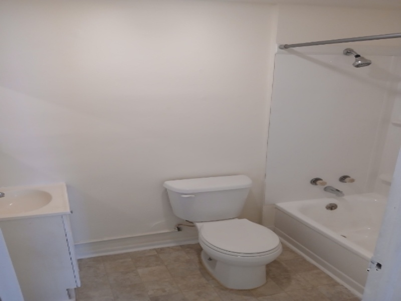 18 East Lapeer Road, Peck, Michigan 48466, 1 Bedroom Bedrooms, 0 ,1 BathroomBathrooms,Apartment,1,18 East Lapeer Road,0,2665