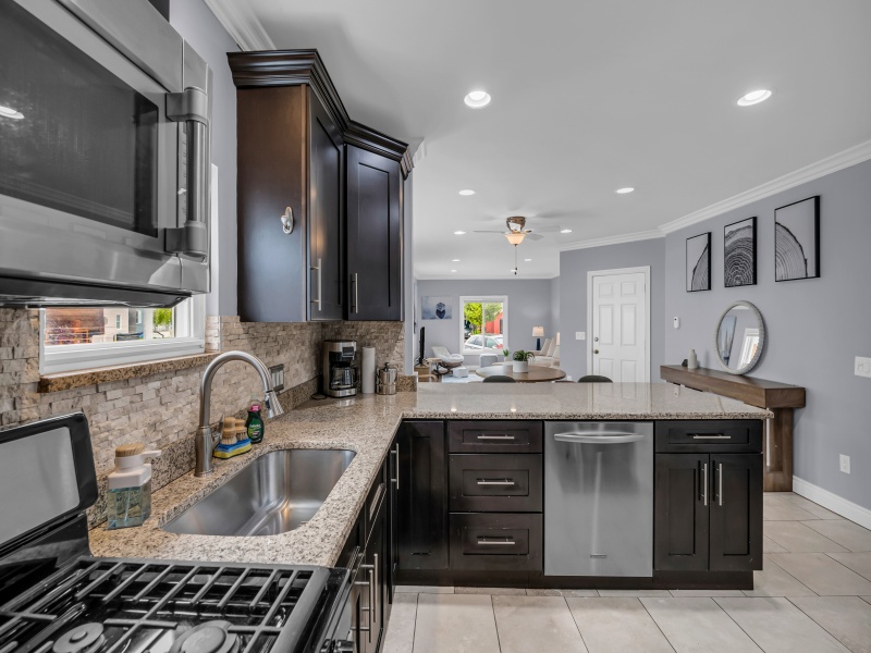 121 Washington Street, Marine City, Michigan 48039, 2 Bedrooms Bedrooms, 0 ,1 BathroomBathrooms,House,1,121 Washington Street,0,2681