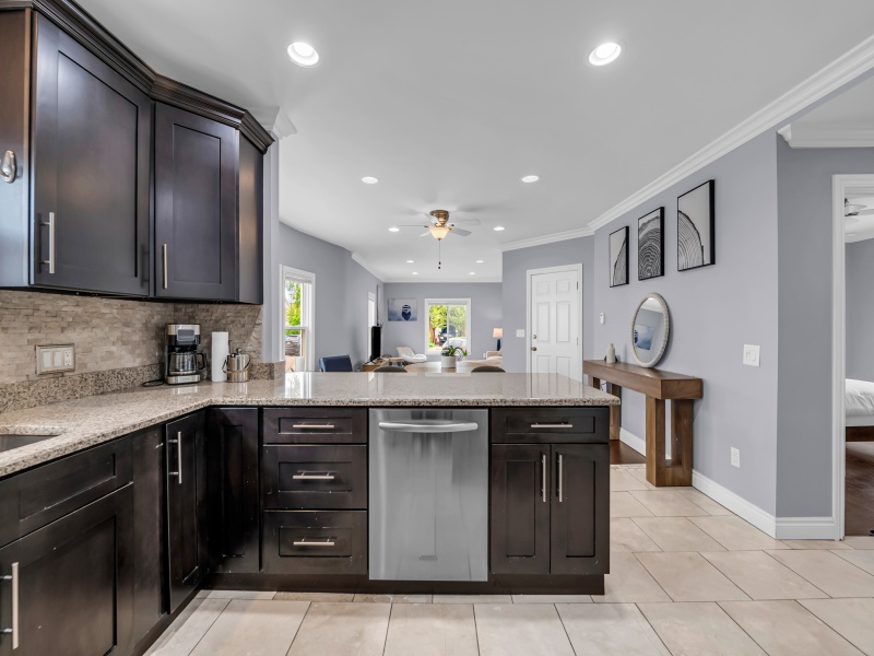 121 Washington Street, Marine City, Michigan 48039, 2 Bedrooms Bedrooms, 0 ,1 BathroomBathrooms,House,1,121 Washington Street,0,2681