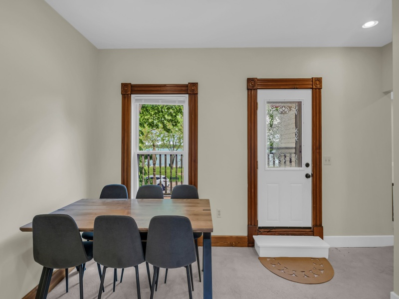 258 South Water Street, Marine City, Michigan 48039, 3 Bedrooms Bedrooms, 0 ,1 BathroomBathrooms,Apartment,2 (Upper),258 South Water Street,0,2683