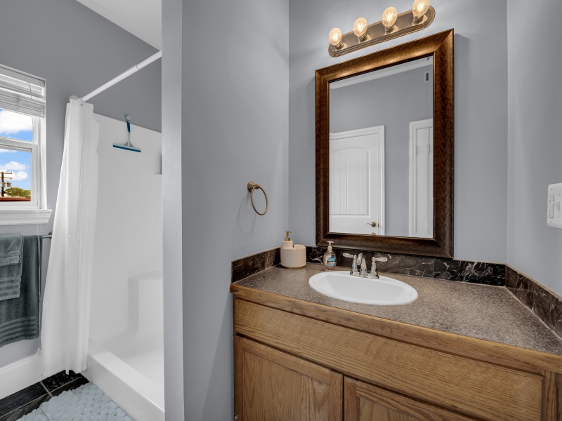 512 Quay Street, Port Huron, Michigan 48060, 0 , 0 ,1 BathroomBathrooms,Apartment,512 - 2 ,512 Quay Street,0,2685