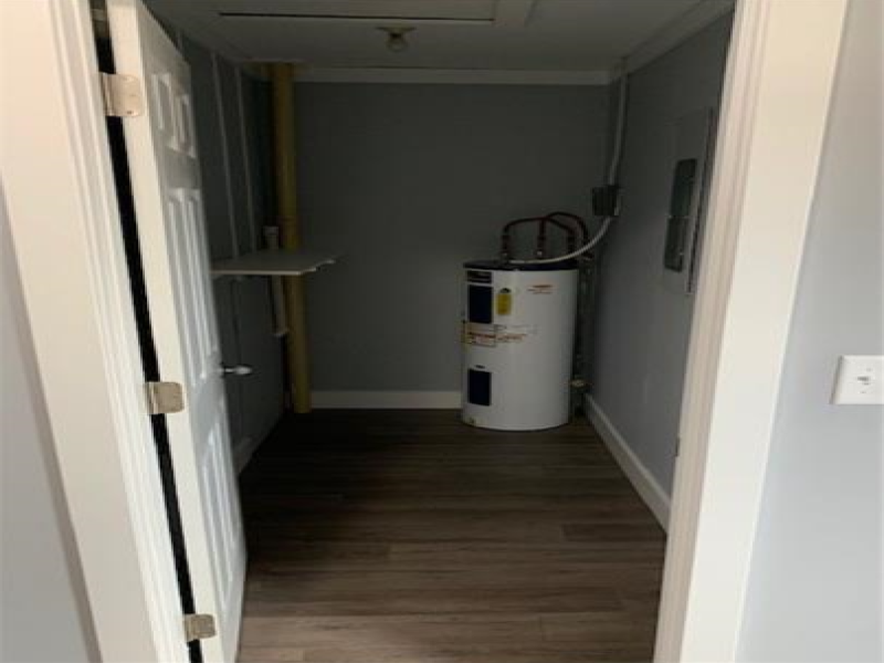 5588 Lapeer Road, Kimball, Michigan 48074, 1 Bedroom Bedrooms, 0 ,1 BathroomBathrooms,Apartment,B-3,5588 Lapeer Road,0,2696