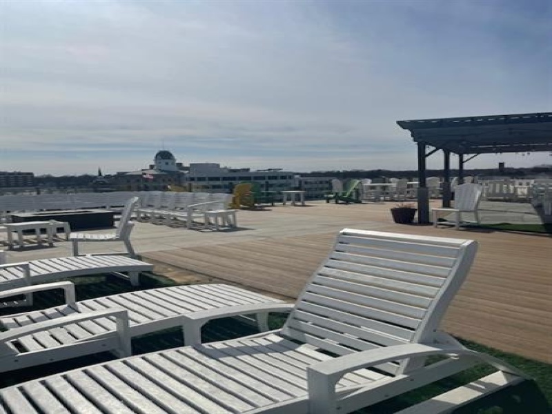 208 Huron Avenue, Port Huron, Michigan 48060, 2 Bedrooms Bedrooms, 0 ,2 BathroomsBathrooms,Apartment,210-2C,208 Huron Avenue,0,2705