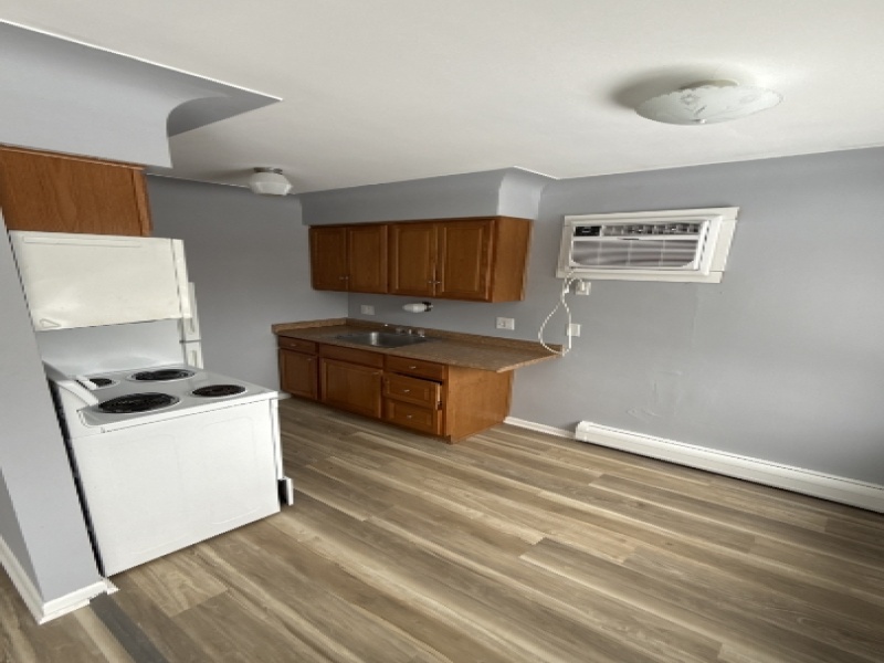 415 East Mill Street, Capac, Michigan 48014, 1 Bedroom Bedrooms, 0 ,1 BathroomBathrooms,Apartment,7,415 East Mill Street,0,2709