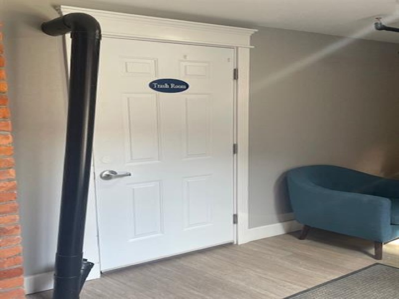 218 Huron Avenue, Port Huron, Michigan 48060, 2 Bedrooms Bedrooms, 0 ,2 BathroomsBathrooms,Apartment,204,218 Huron Avenue,0,2741