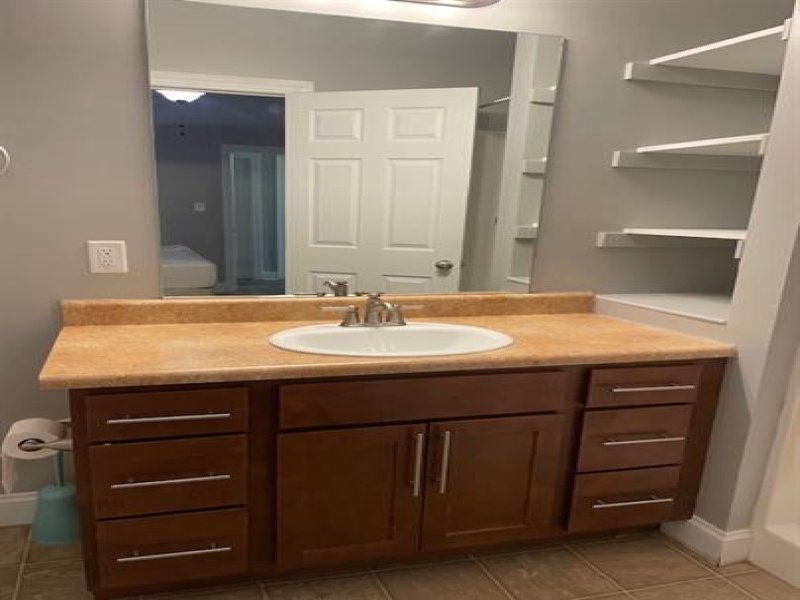 315 Huron Avenue, Port Huron, Michigan 48060, 1 Bedroom Bedrooms, 0 ,1 BathroomBathrooms,Apartment,A1,315 Huron Avenue ,0,2765