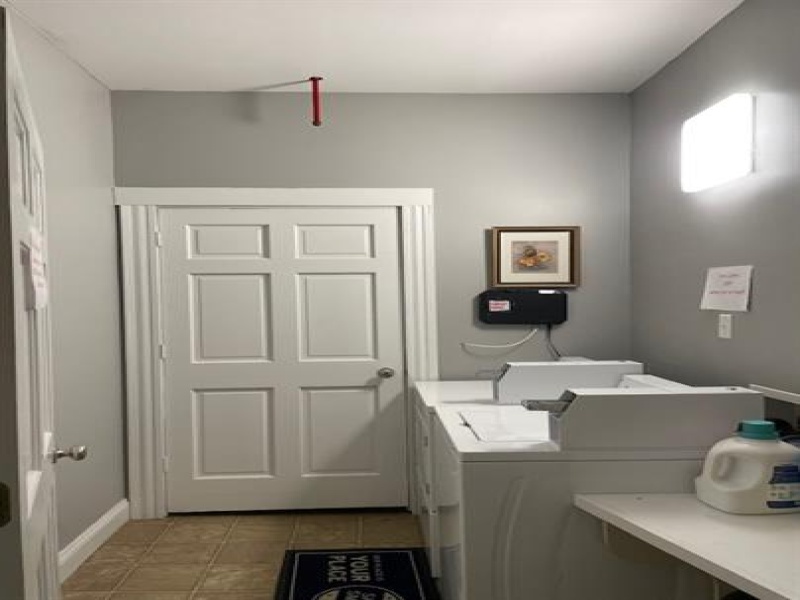 315 Huron Avenue, Port Huron, Michigan 48060, 1 Bedroom Bedrooms, 0 ,1 BathroomBathrooms,Apartment,A1,315 Huron Avenue ,0,2765
