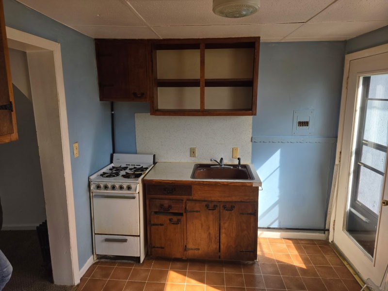 2506 Military St, Port Huron, Michigan 48060, 1 Bedroom Bedrooms, 0 ,1 BathroomBathrooms,Apartment,2506 Military St,0,2779